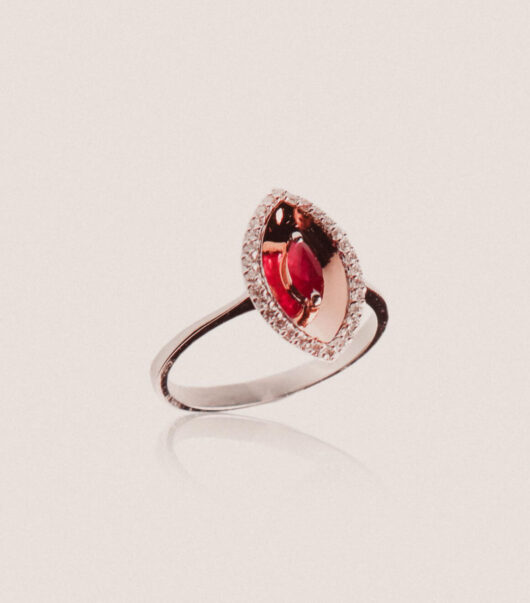 Elegance Ring